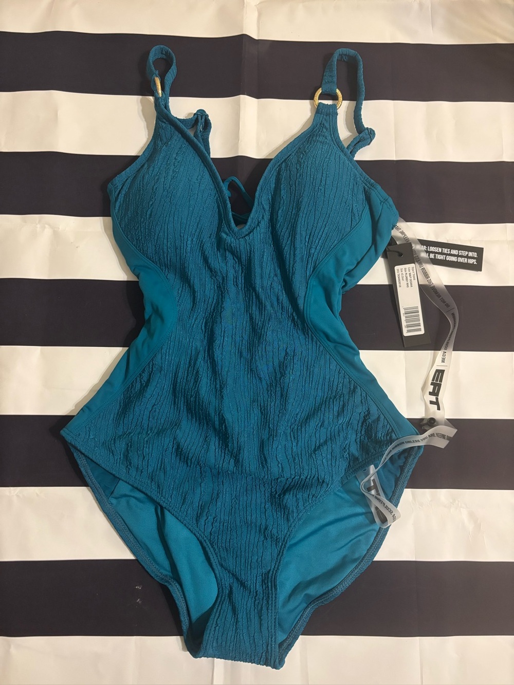 BNWT TA3 Plungey Ring Shape Wear One Piece Swimsuit XS Short